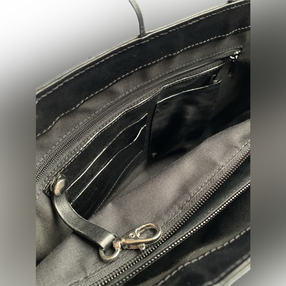 NWOT I SANTI Italian Black Leather Shoulder Bag Purse | never used - Picture 8 of 10